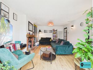 Living Room- click for photo gallery